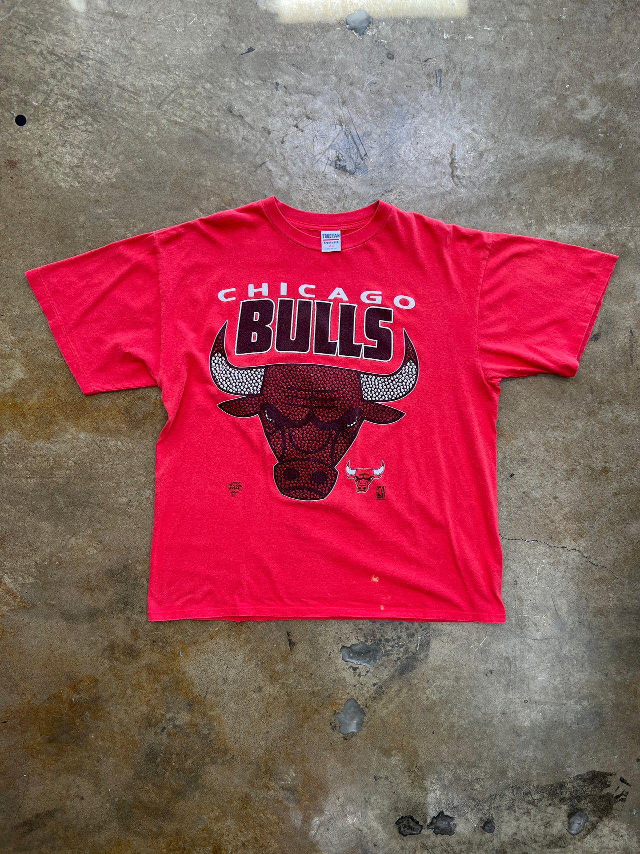 Chicago Bulls NBA Basketball Single Stitch True Fan Tee