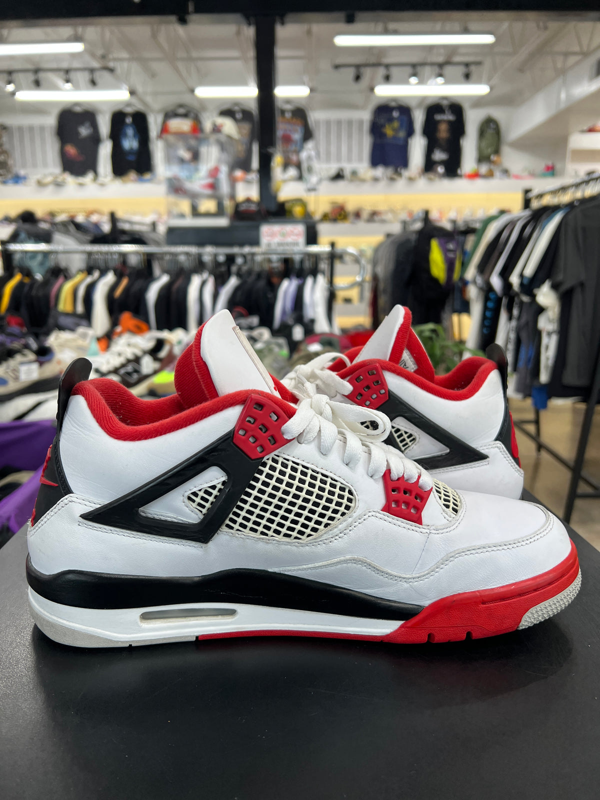 Air Jordan 4 Fire Red 10.5 (2020)