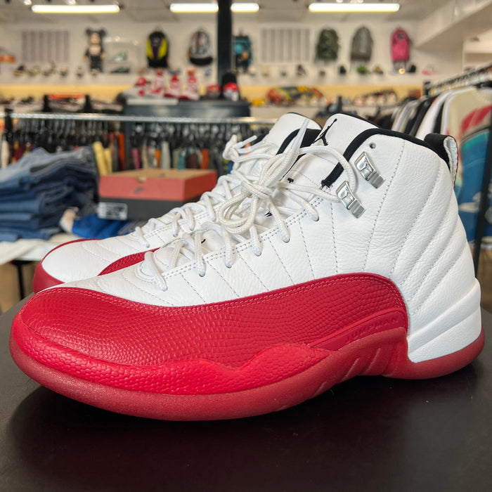 Air Jordan 12 Cherry