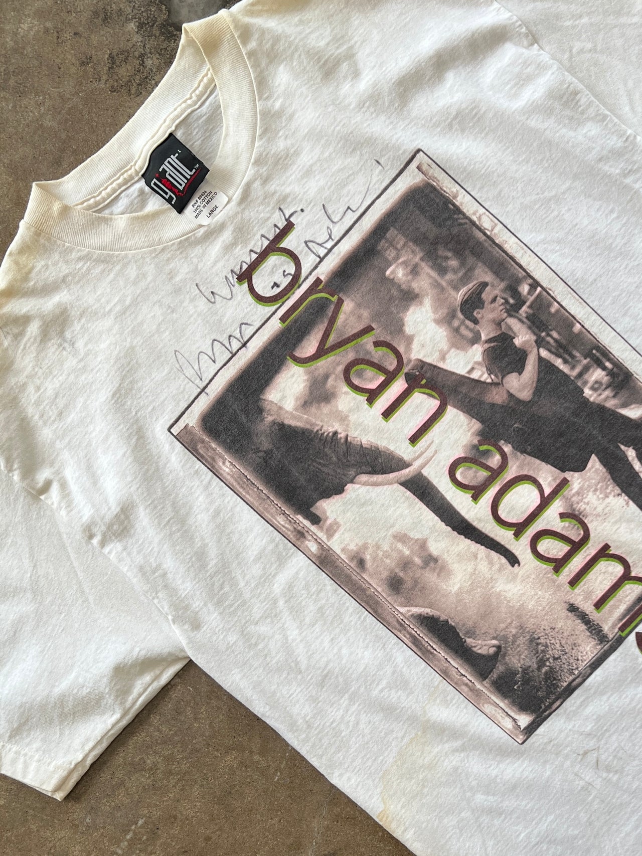 1999 Bryan Adams On a Day Like Today Tour Giant Tag Tee