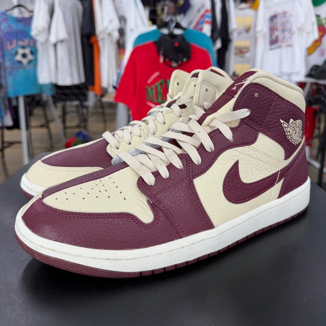 Jordan 1 Mid Split Beach Cherrywood Red (2022)