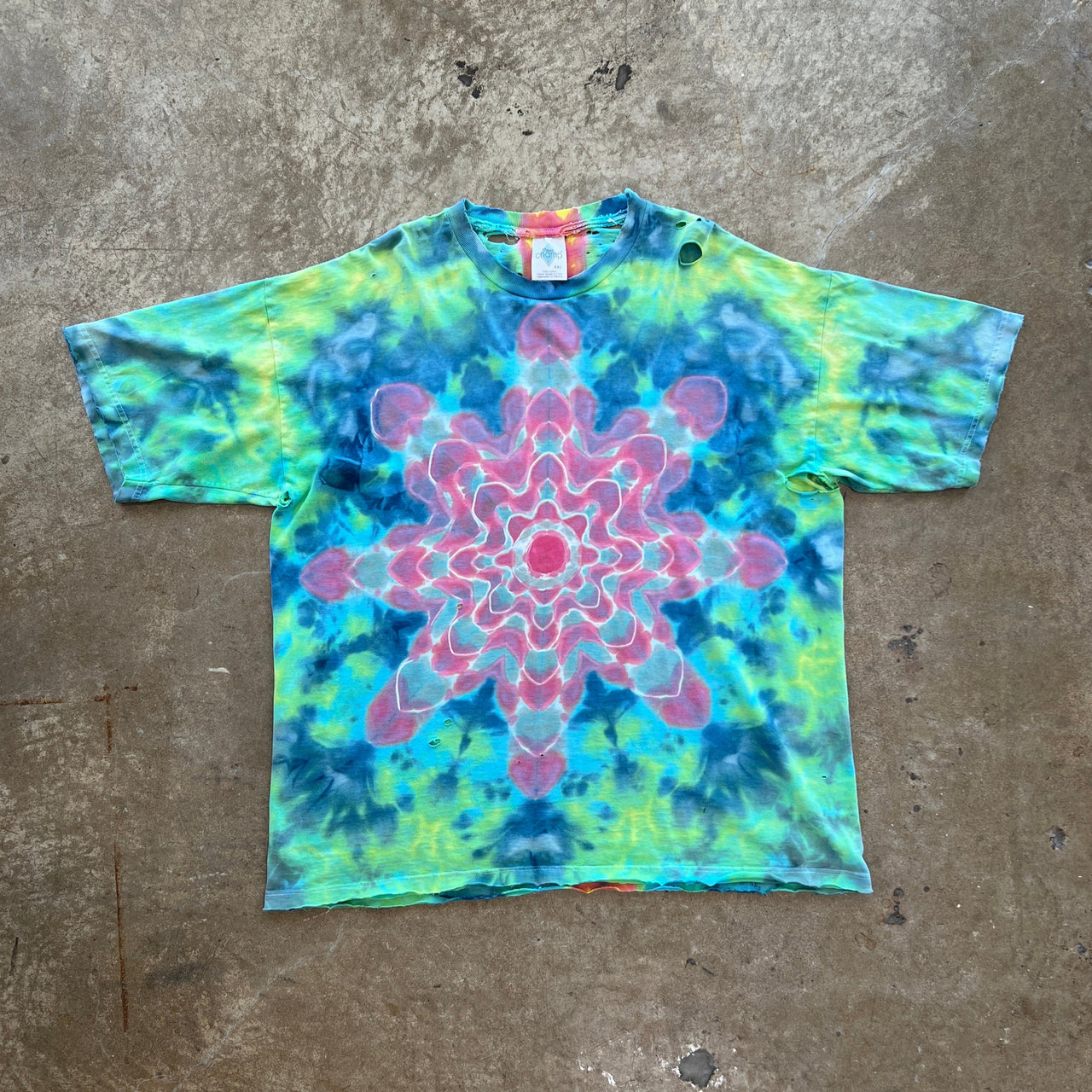 90s Thrashed Tie Dye Patterned Tee