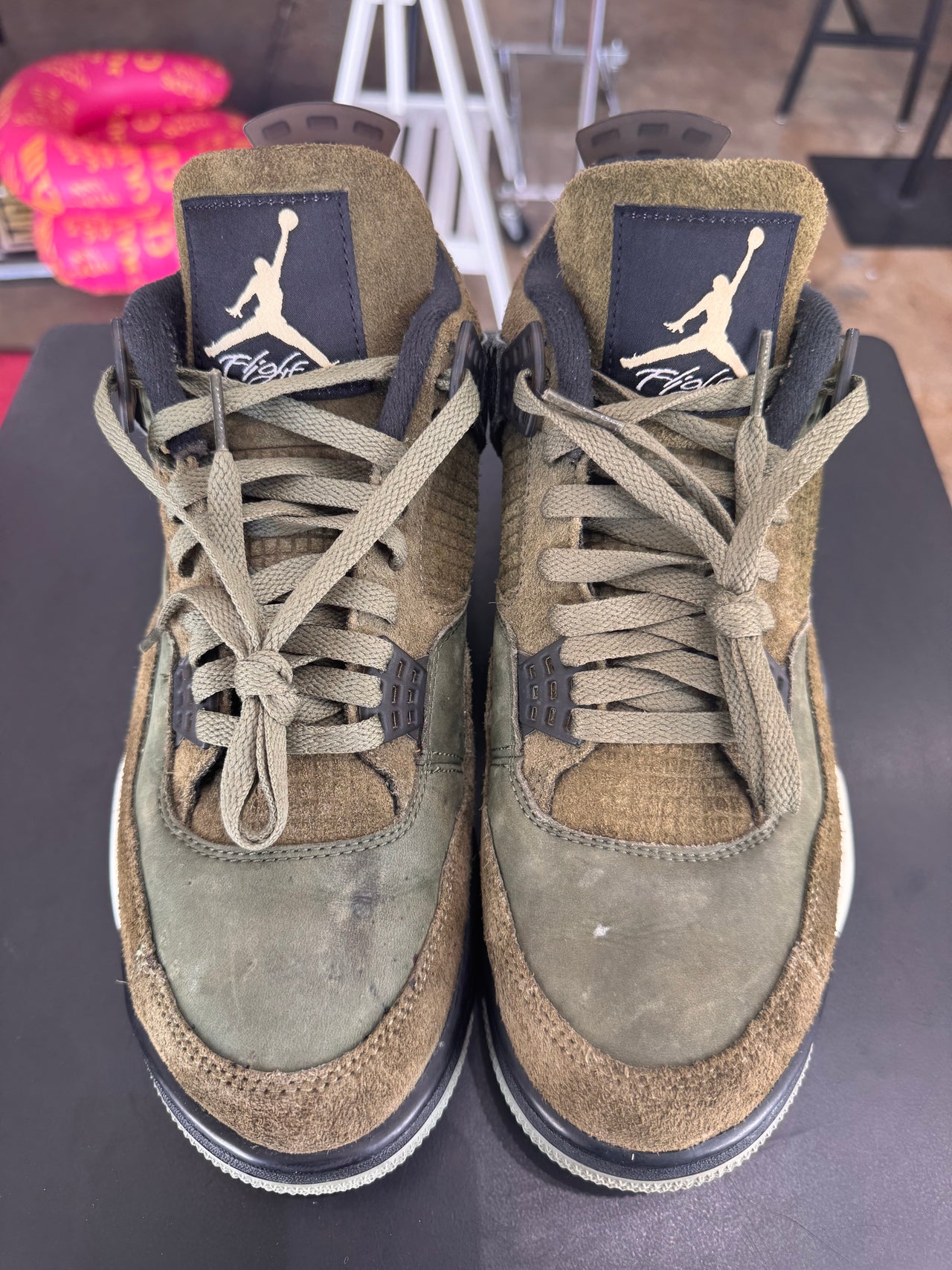Air Jordan 4 Craft Medium Olive (2023)