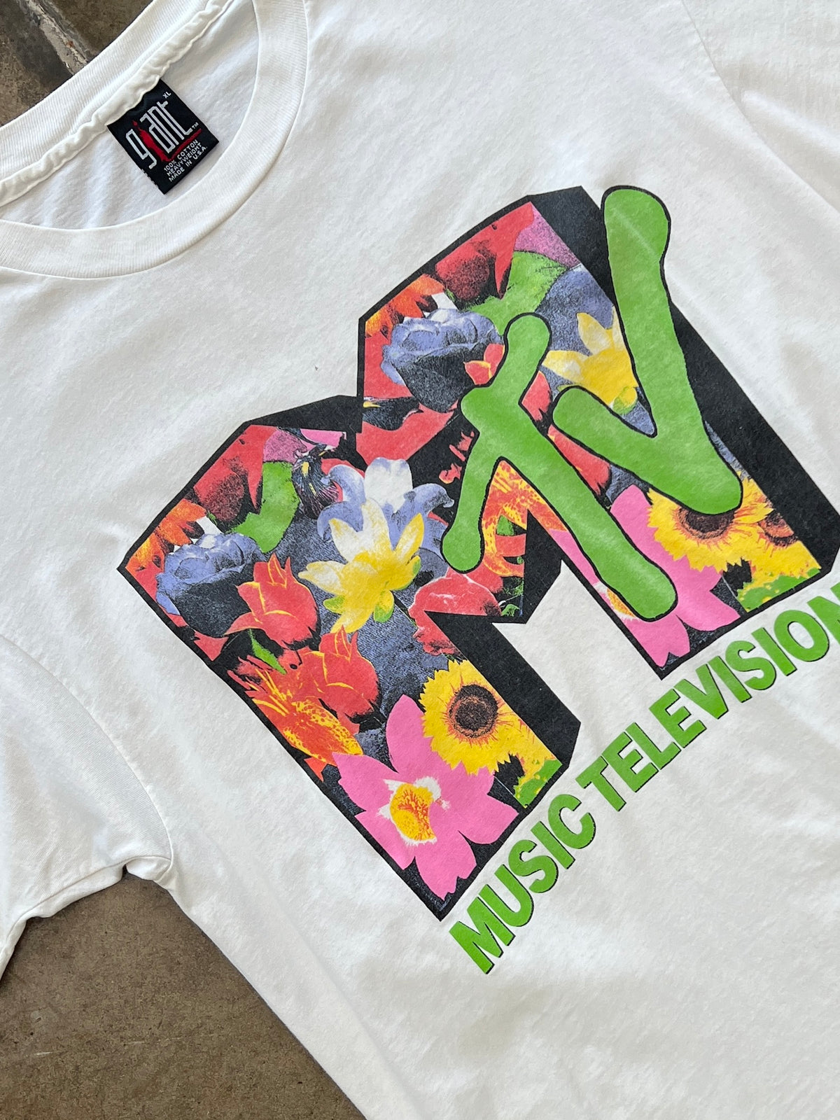 90s MTV Music Television Floral Logo Giant Tee