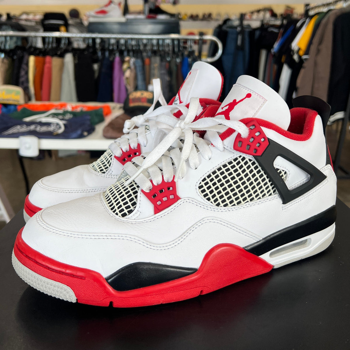 Air Jordan 4 Fire Red (2020)