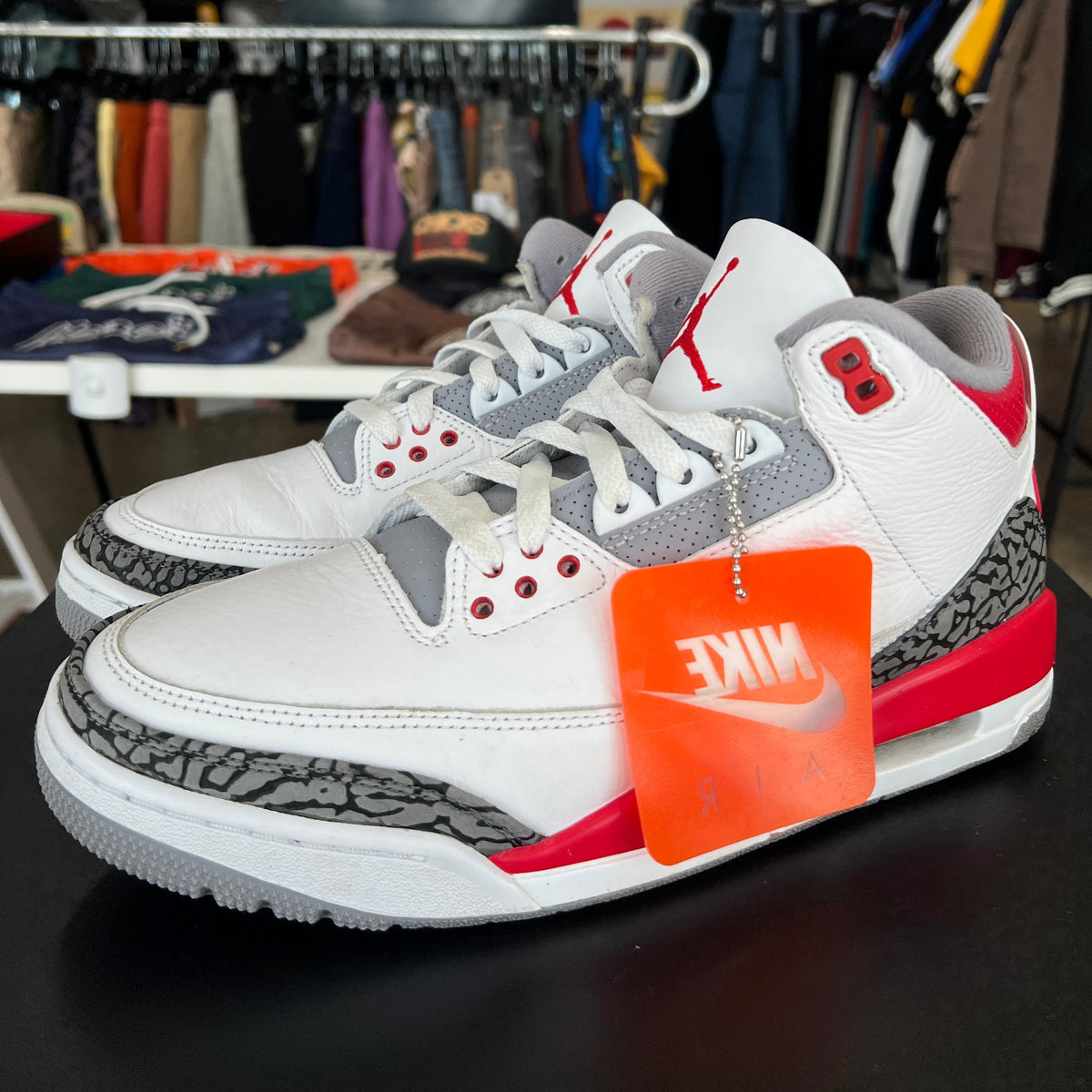 Air Jordan 3 Fire Red (2022)