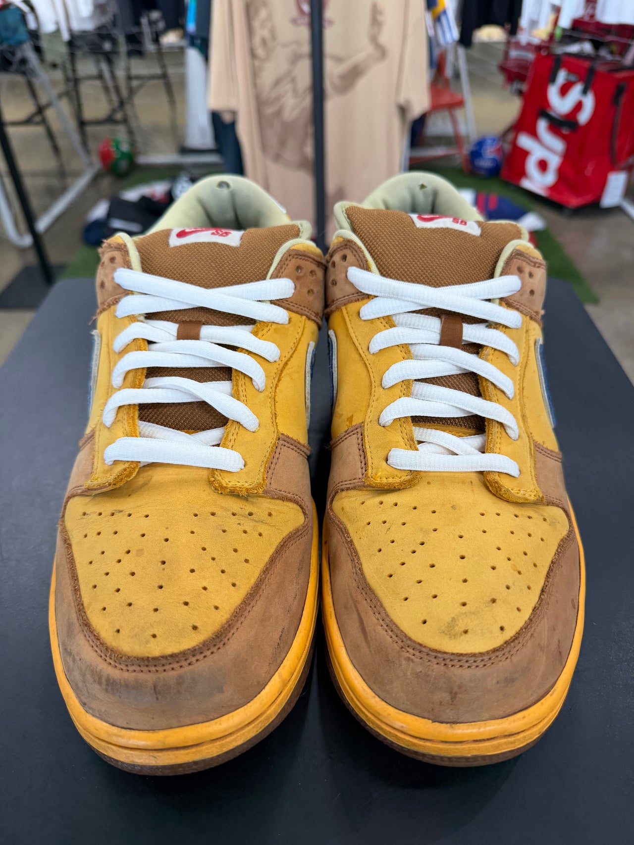 Nike SB Dunk Low Newcastle Brown Ale (2008)
