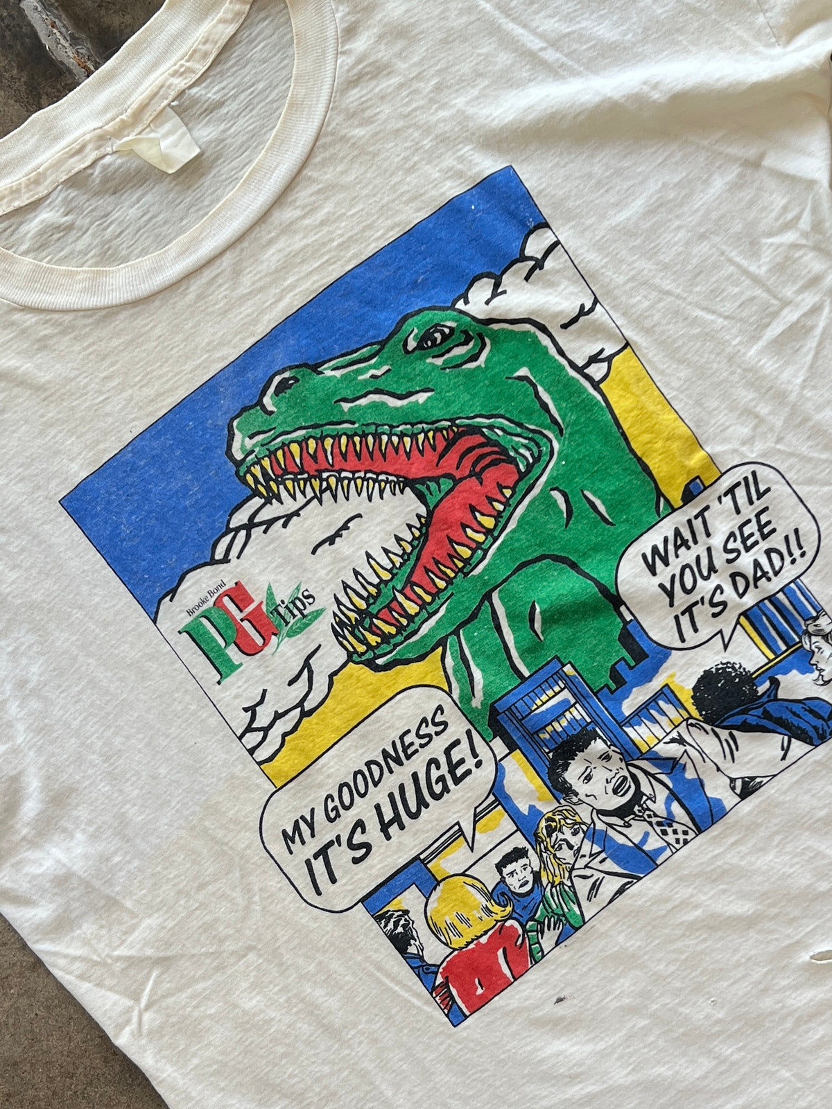 PG Tips Tea Promo Dinosaur It's Huge Tee