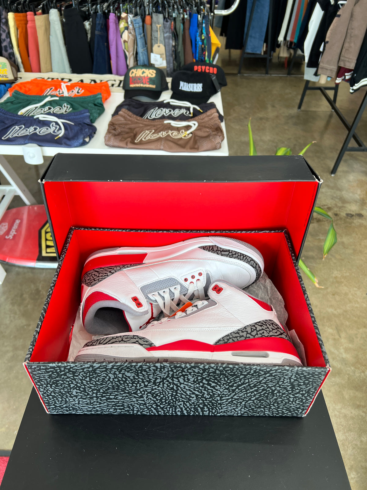 Air Jordan 3 Fire Red (2022)