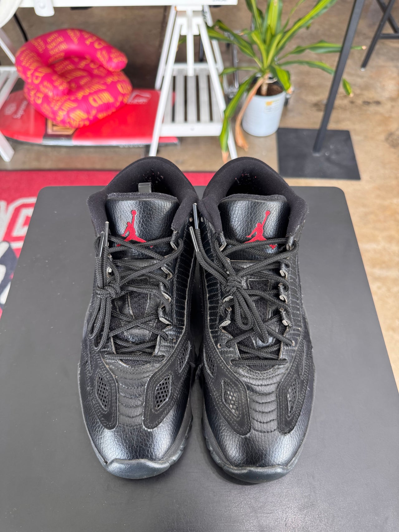 Air Jordan 11 Retro Low IE Referee