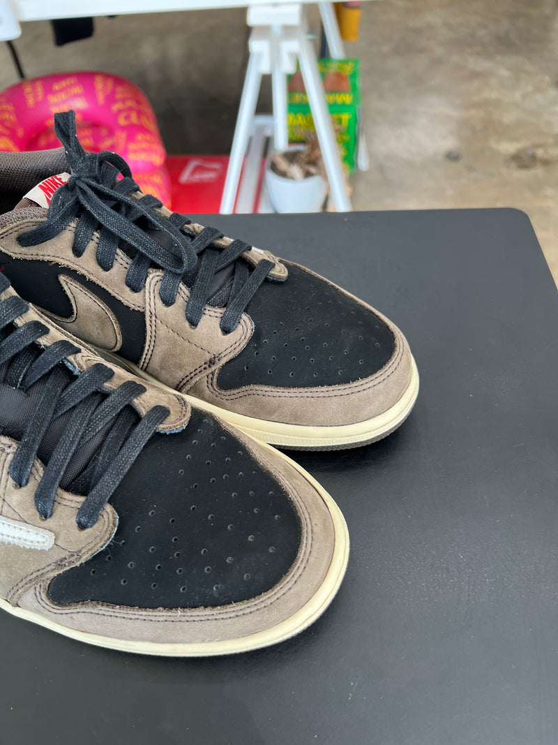 Air Jordan 1 Low Travis Scott Mocha