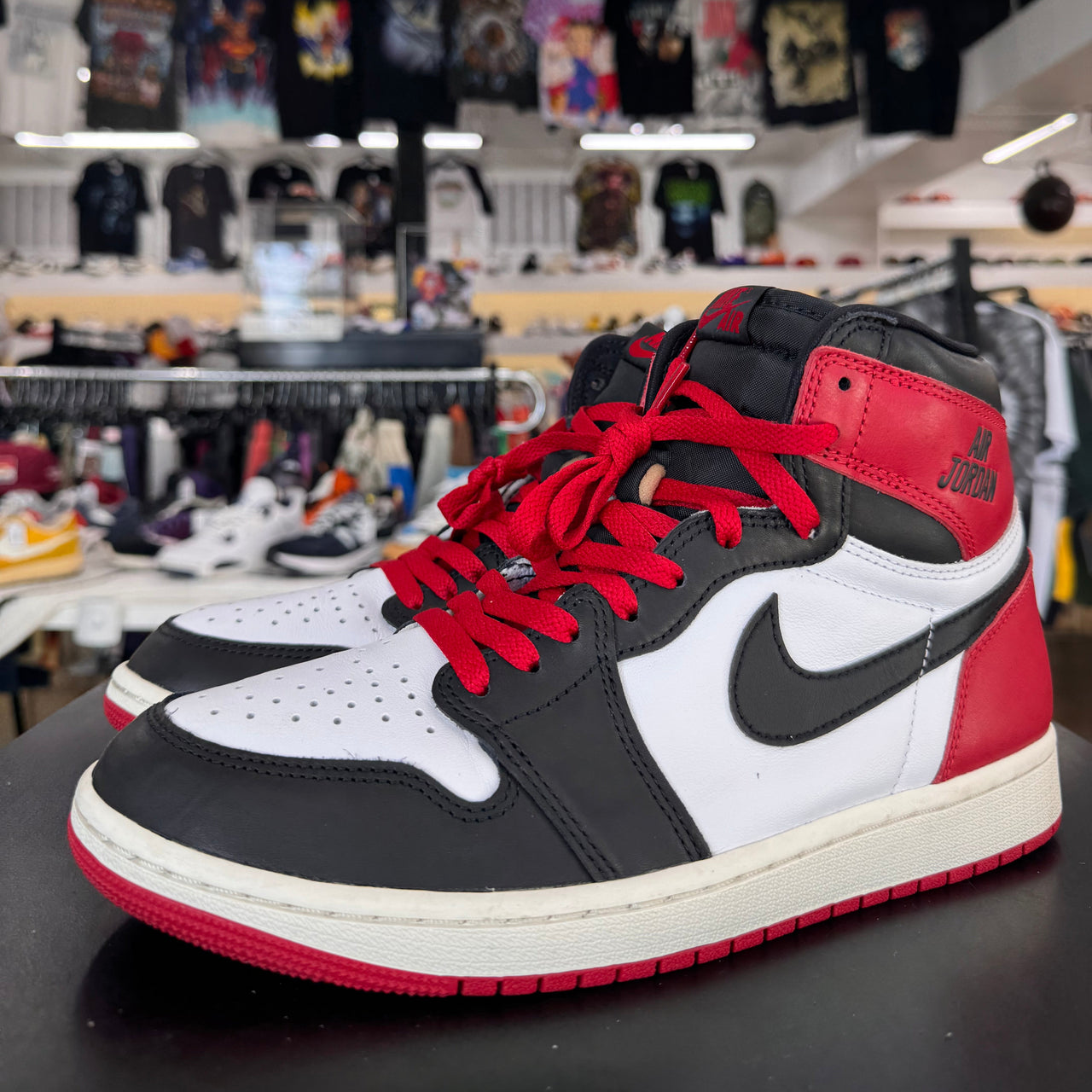 Air Jordan 1 Retro High Black Toe Reimanged (2025)