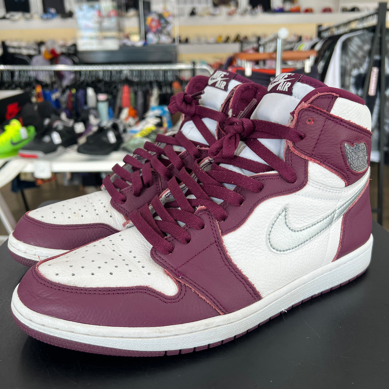 Air Jordan 1 Bordeaux (2021)