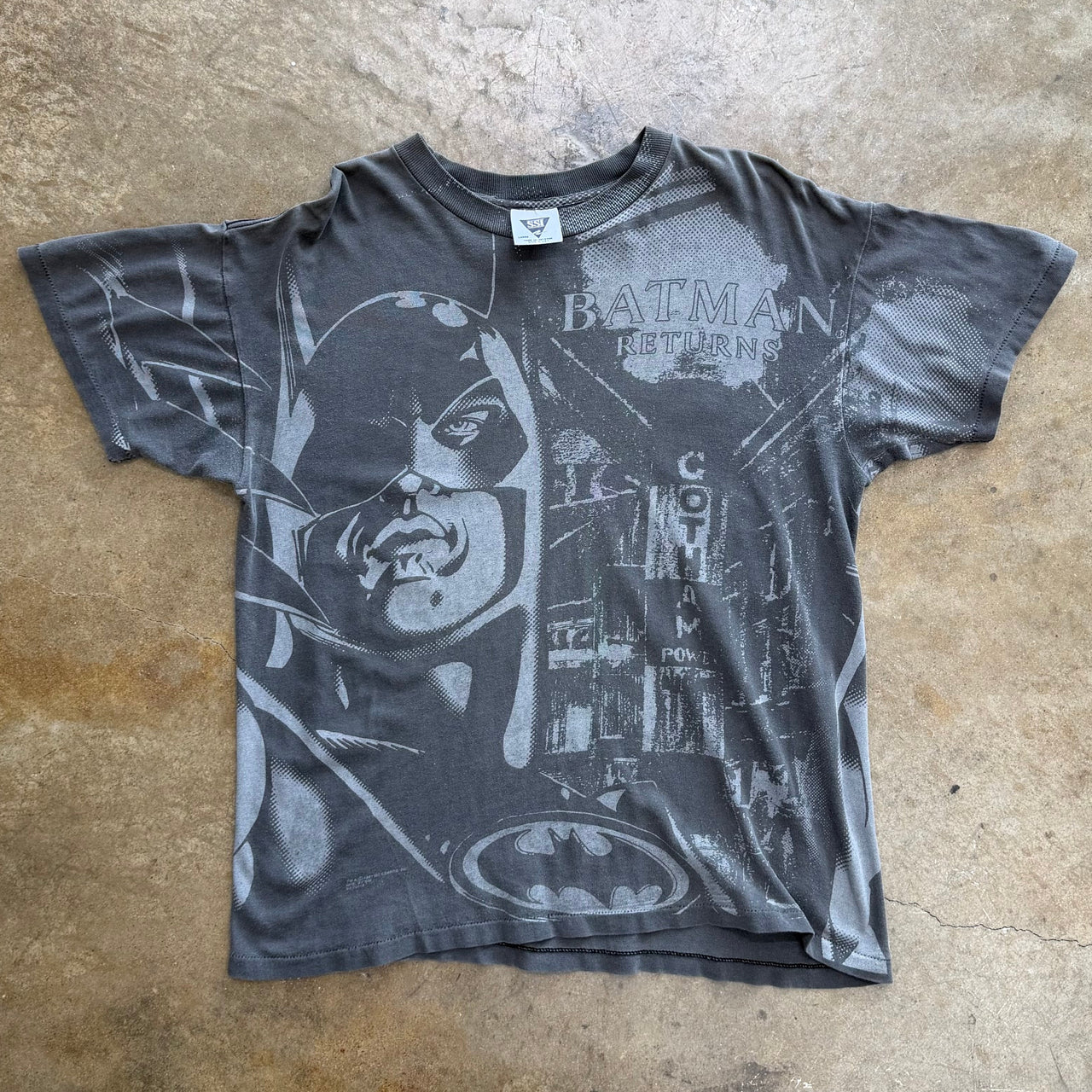 AOP 1991 Batman Returns Movie Promo Mi USA Tee