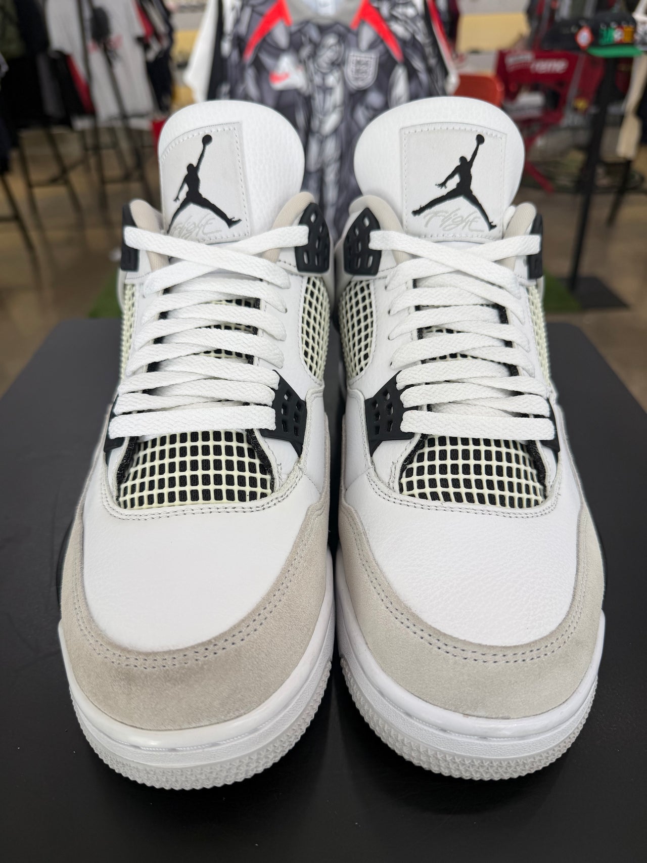 Air Jordan 4 Military Black (2022)