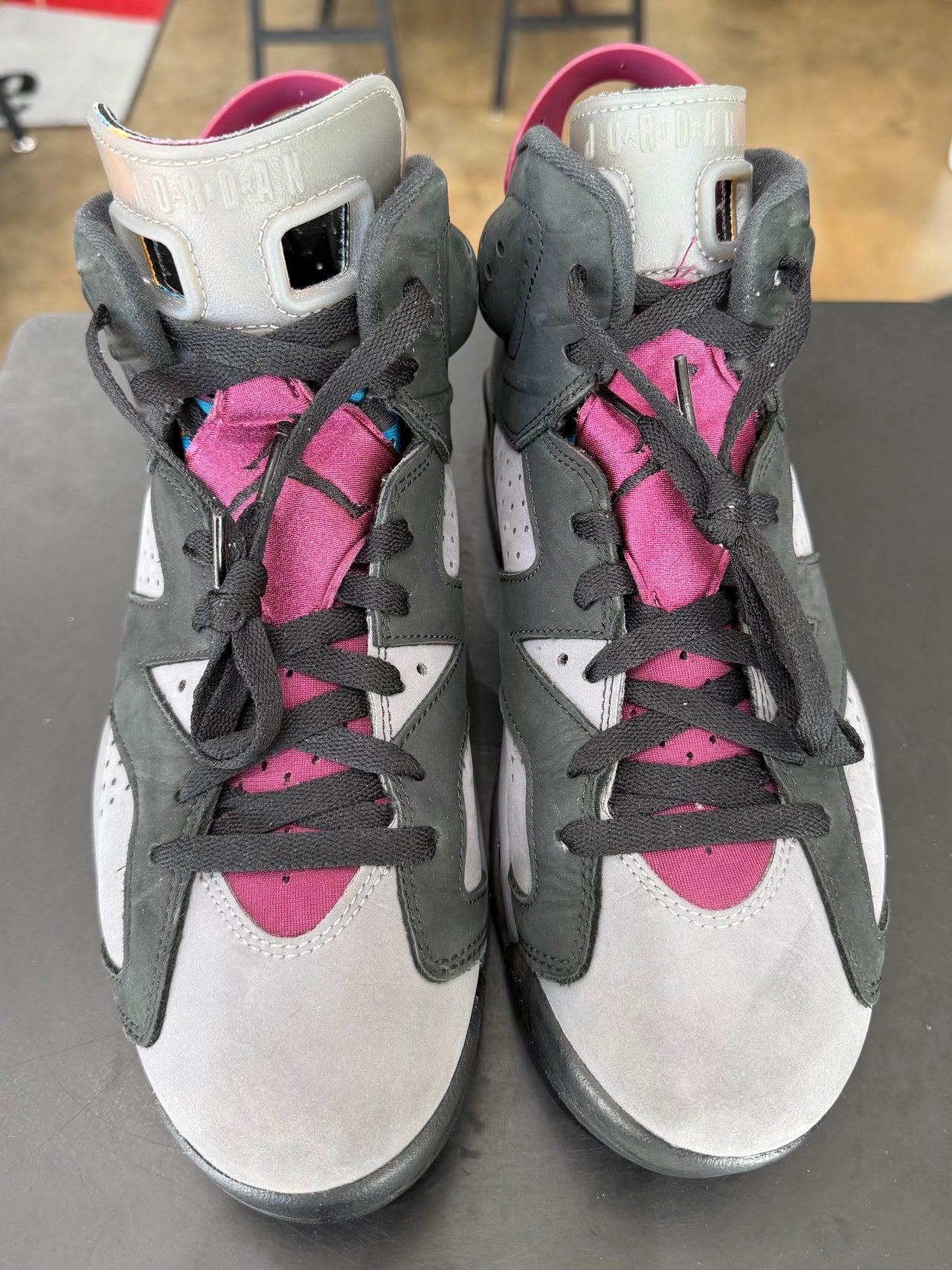 Air Jordan 6 Bordeaux (2021)