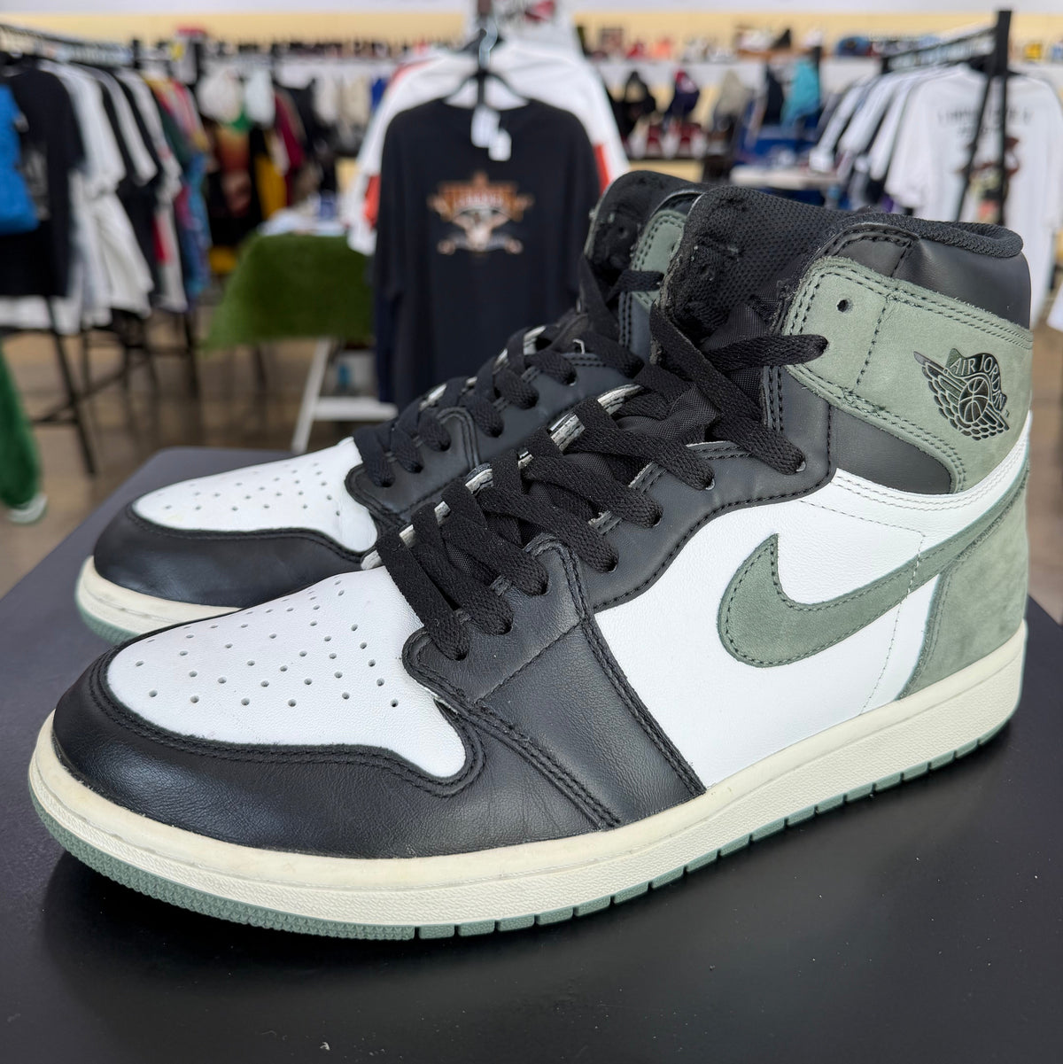 Air Jordan 1 Clay Green (2018)