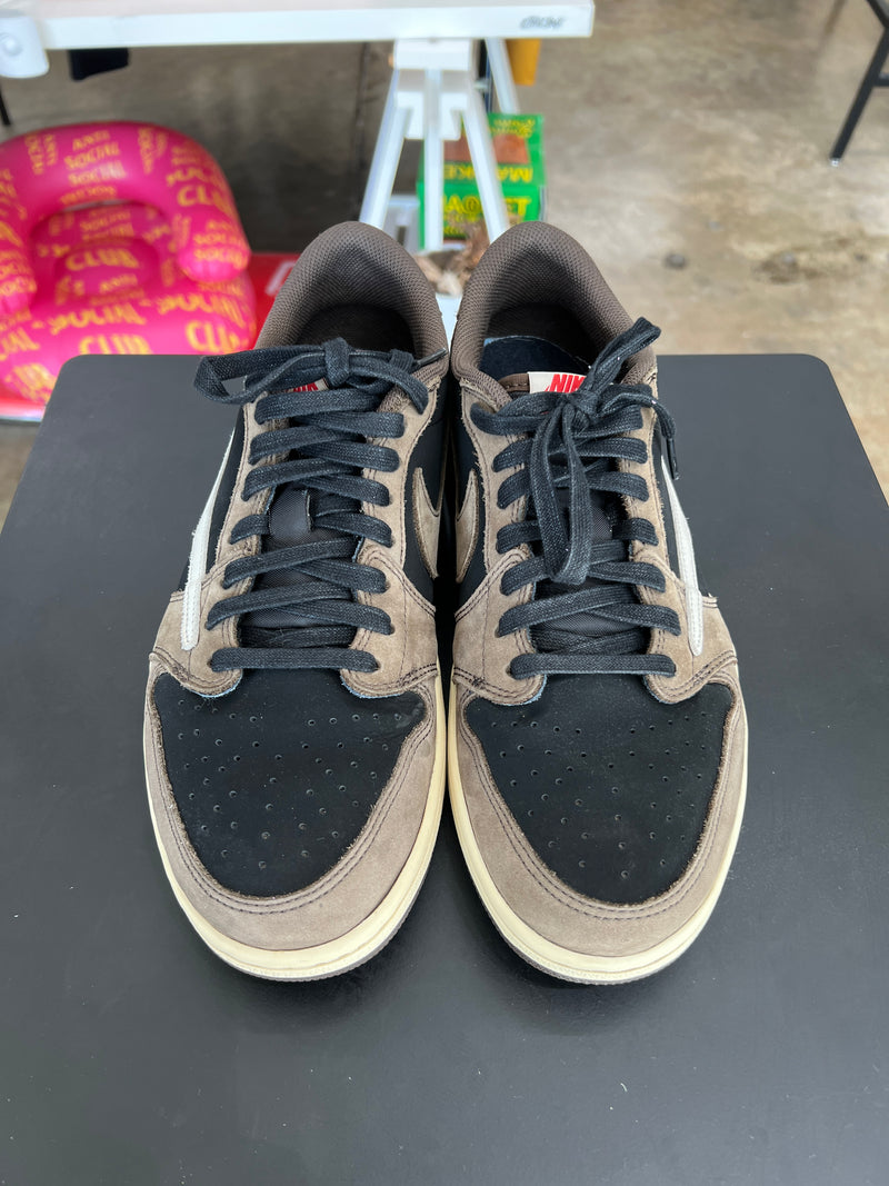 Air Jordan 1 Low Travis Scott Mocha