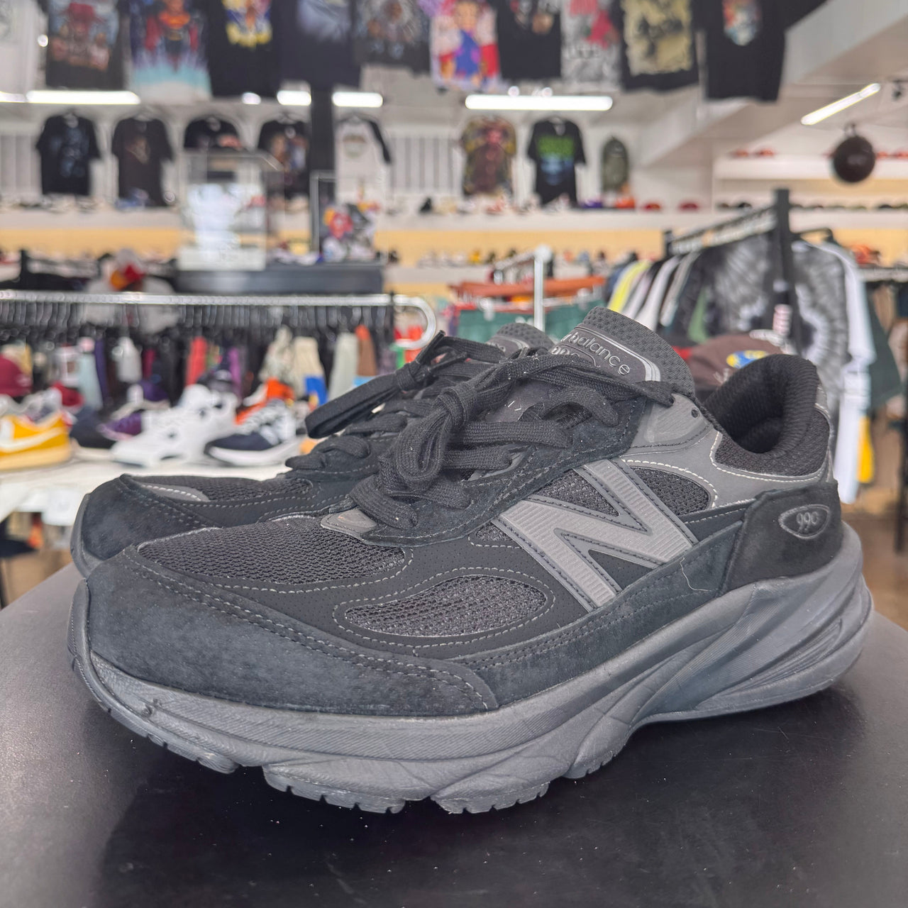 New Balnace 990v6 Triple Black (2024)