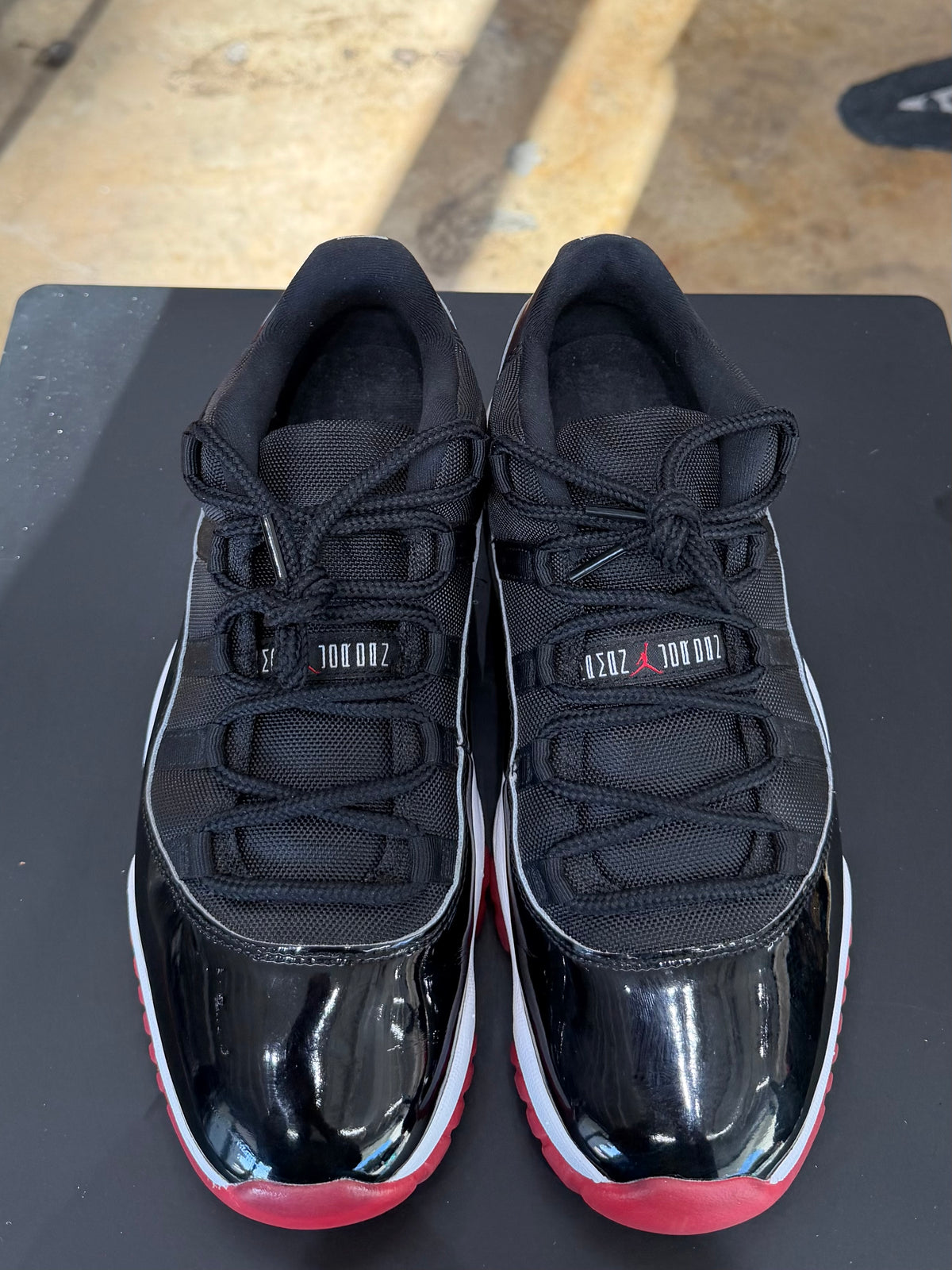 Air Jordan 11 Low Bred (2025)