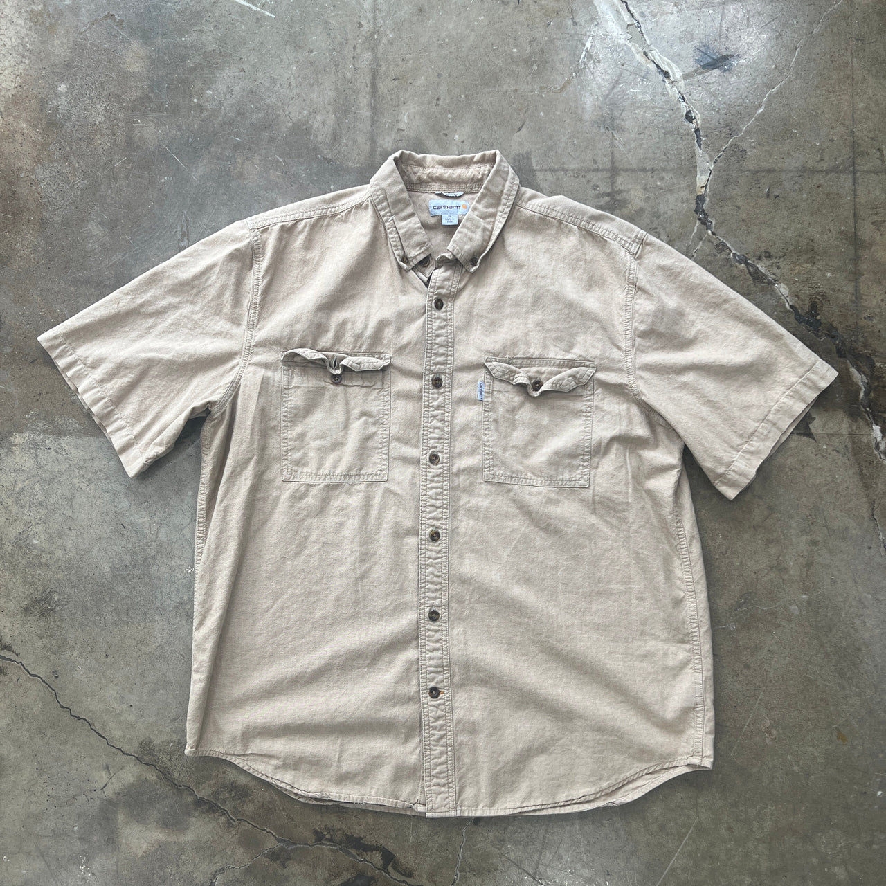 Carhartt Relaxed Fit Pocket Button-Up