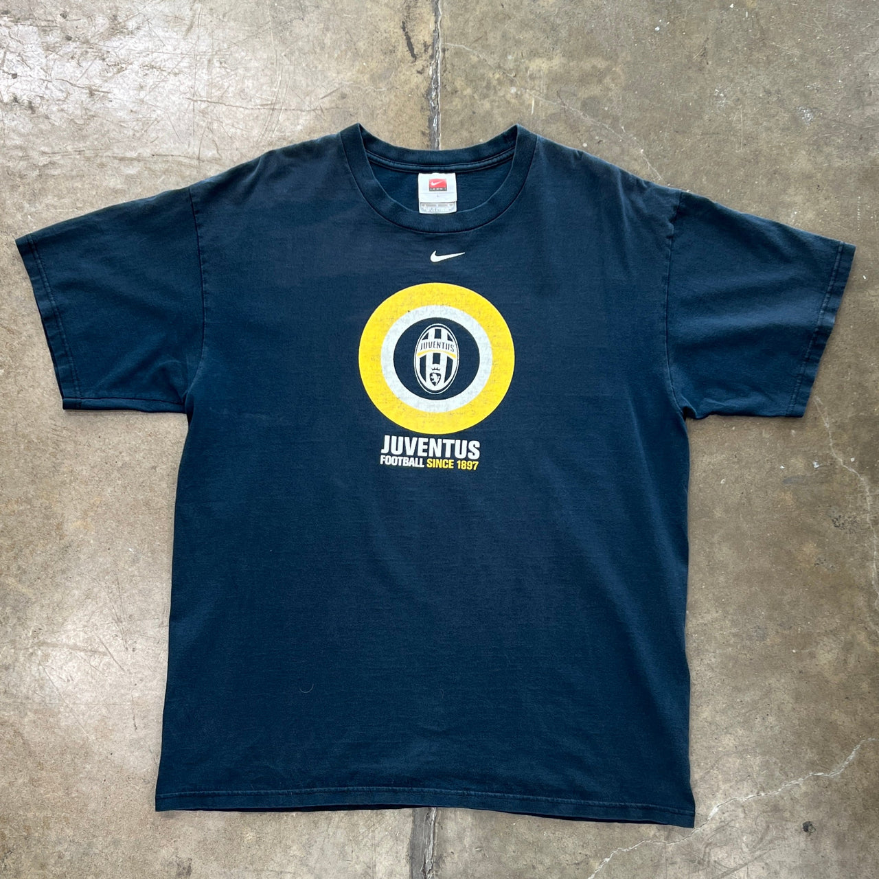 2000s Nike Juventus Football Soccer Tee
