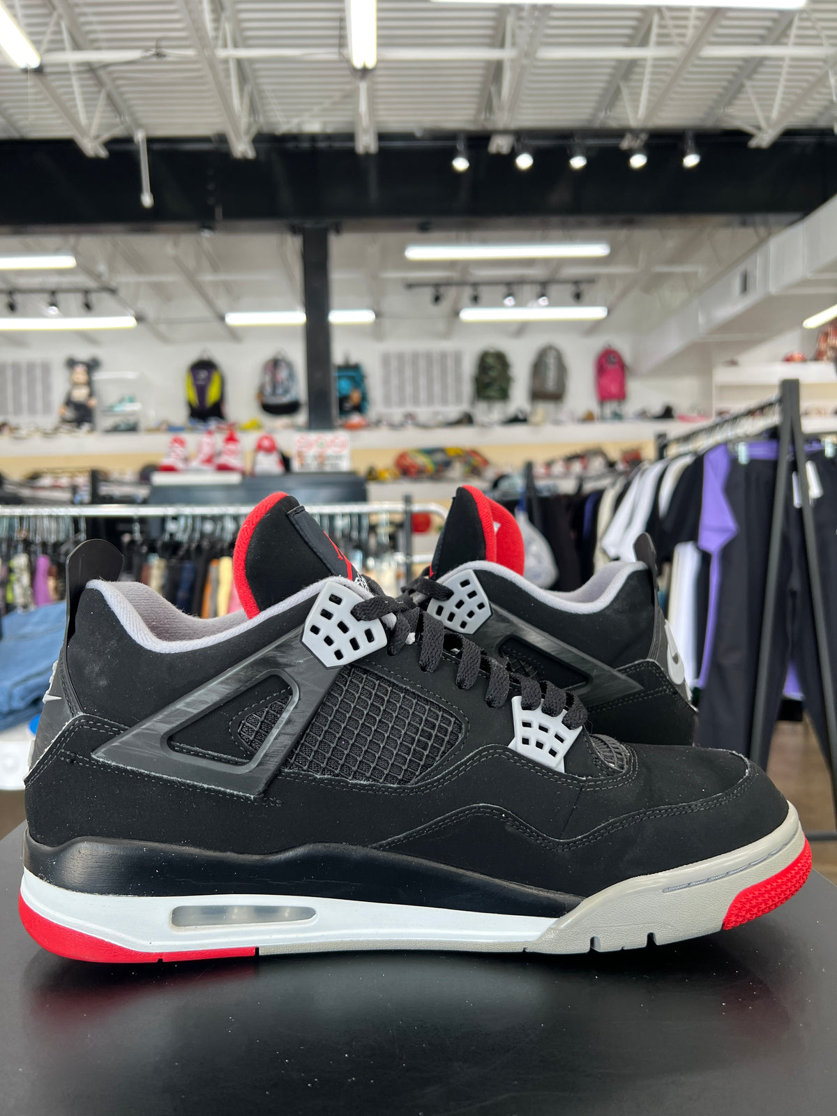 Air Jordan 4 Bred (2019)