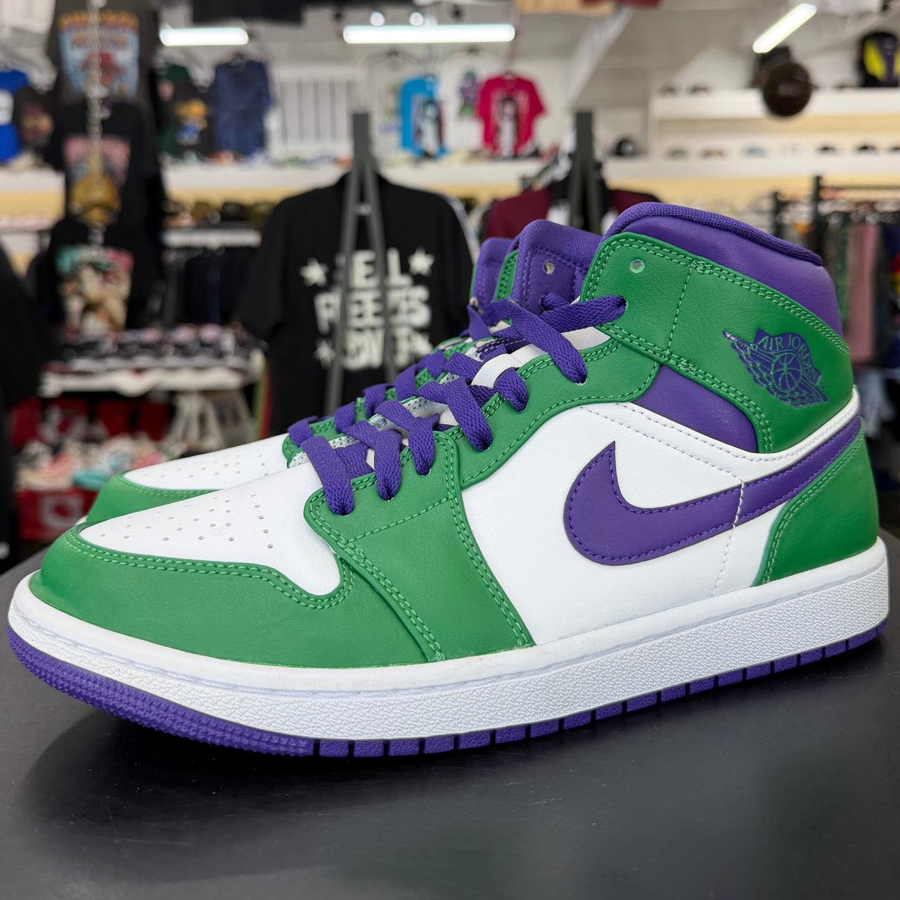 Jordan 1 Mid Incredible Hulk (2020)