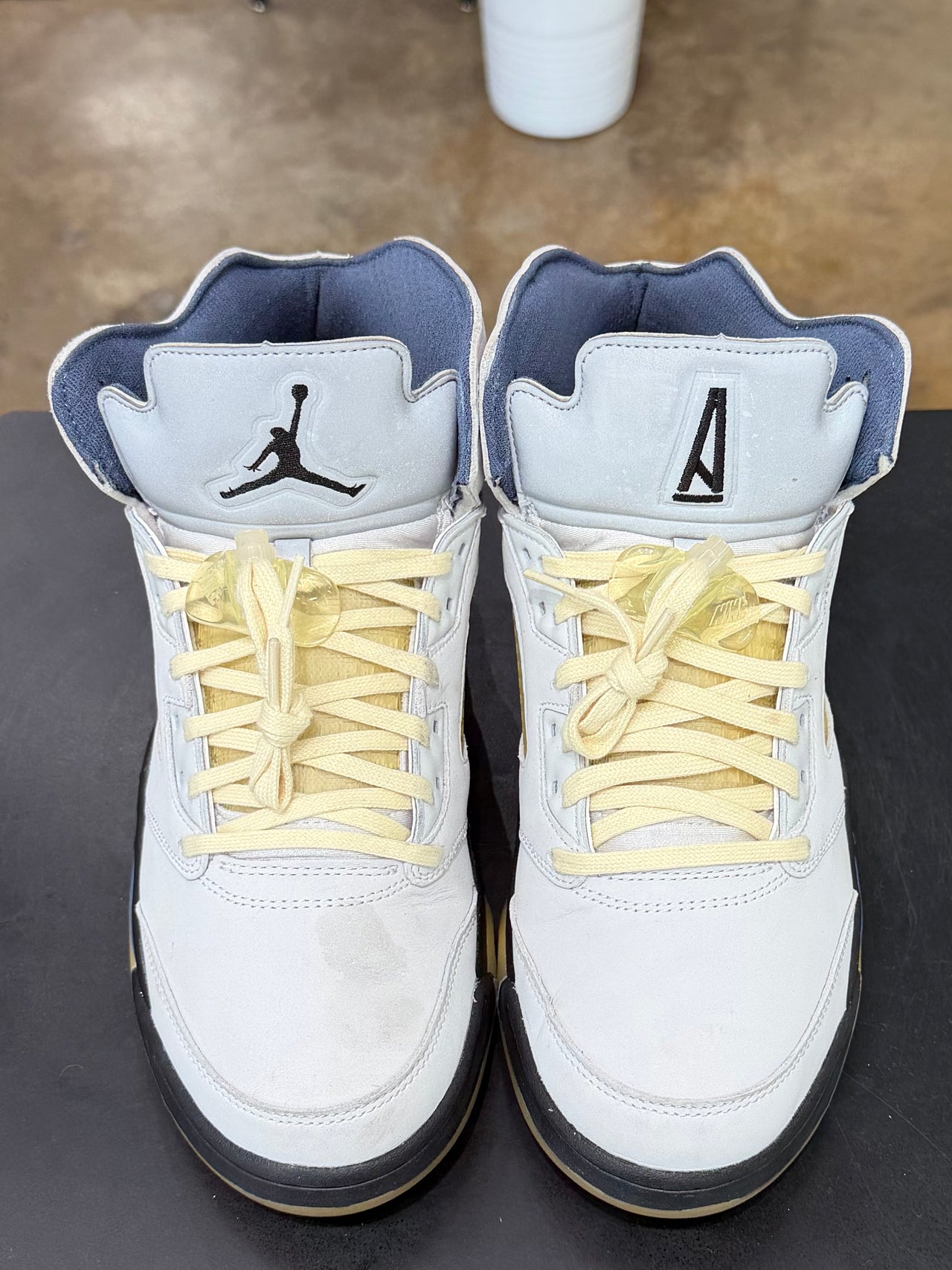 Air Jordan 5 Retro A Ma Maniére Dawn (2023)