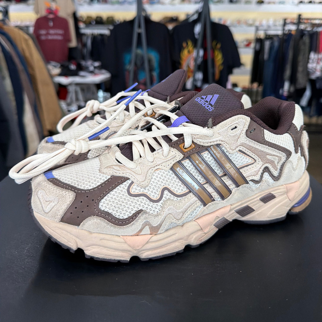 Pre Owned Yeezy & Adidas Pre Owned Yeezy & Adidas