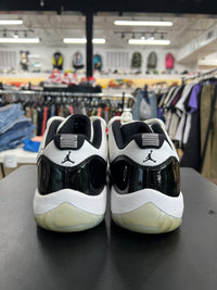 Air Jordan 11 Low Concord