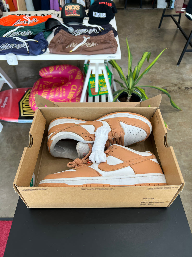 Nike SB Dunk Low Light Cognac (2022)