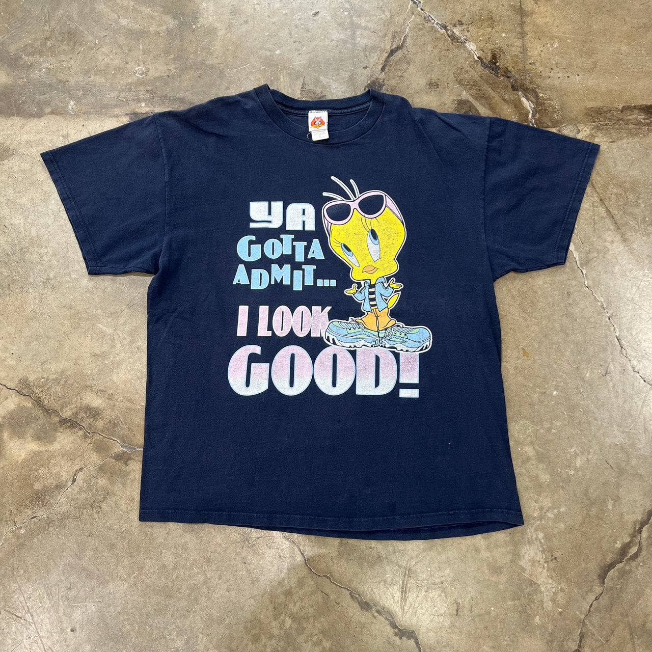 2000 Looney Tunes Tweety Bird Look Good Tee