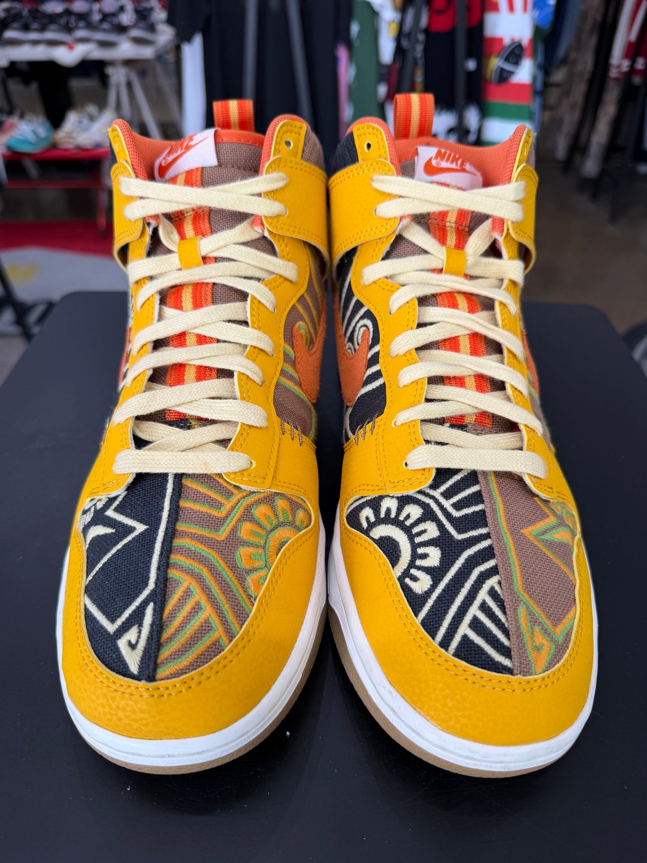 Nike Dunk High Somos Familia (2022)