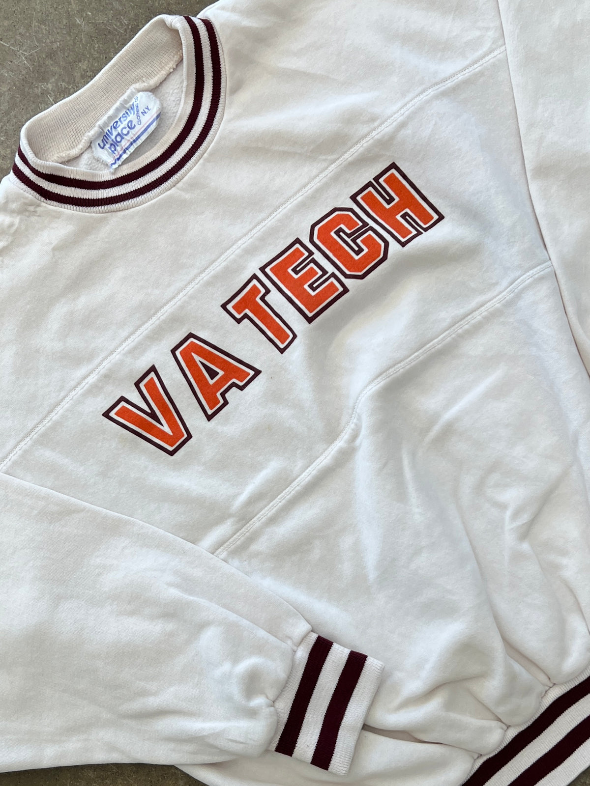 Virginia Tech Stripe Collar VA Tech Crewneck Medium