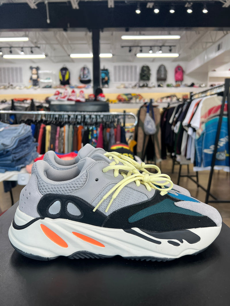 Yeezy 700 Waverunner