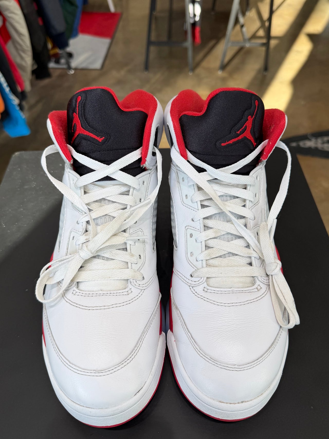 Air Jordan 5 Fire Red (2025)