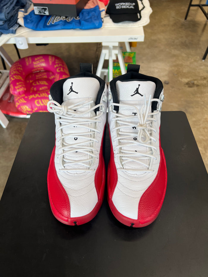 Air Jordan 12 Cherry