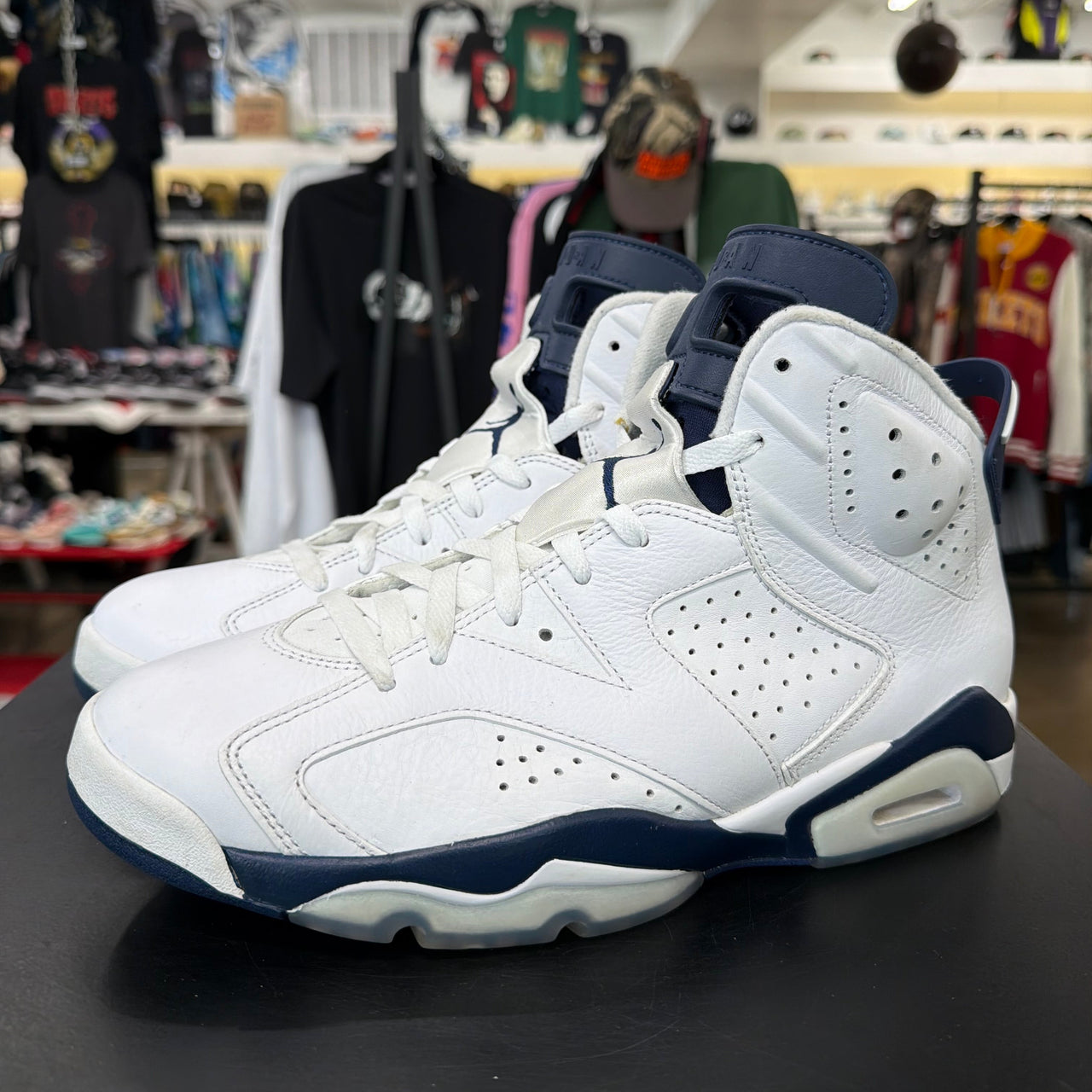 Air Jordan 6 Midnight Navy (2022)