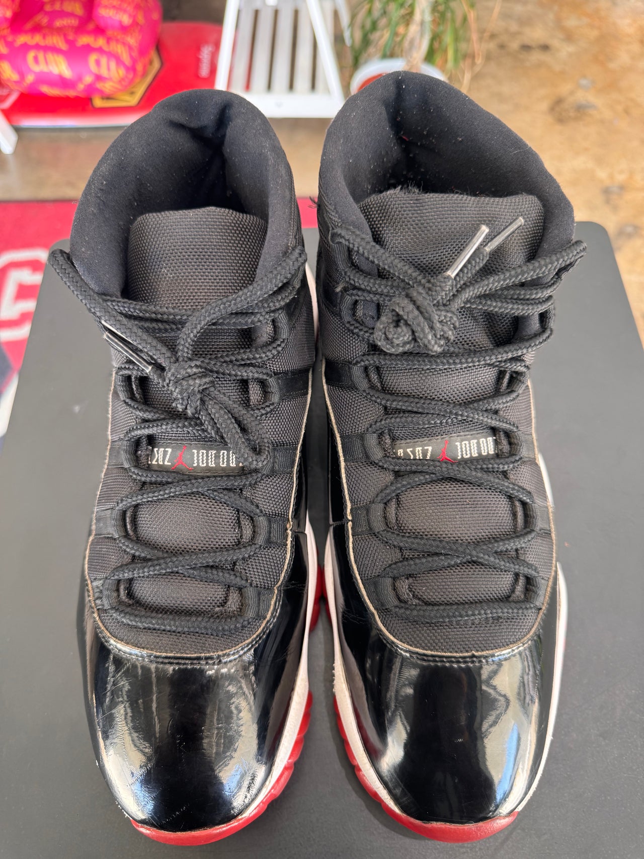 Air Jordan 11 Bred (2019)