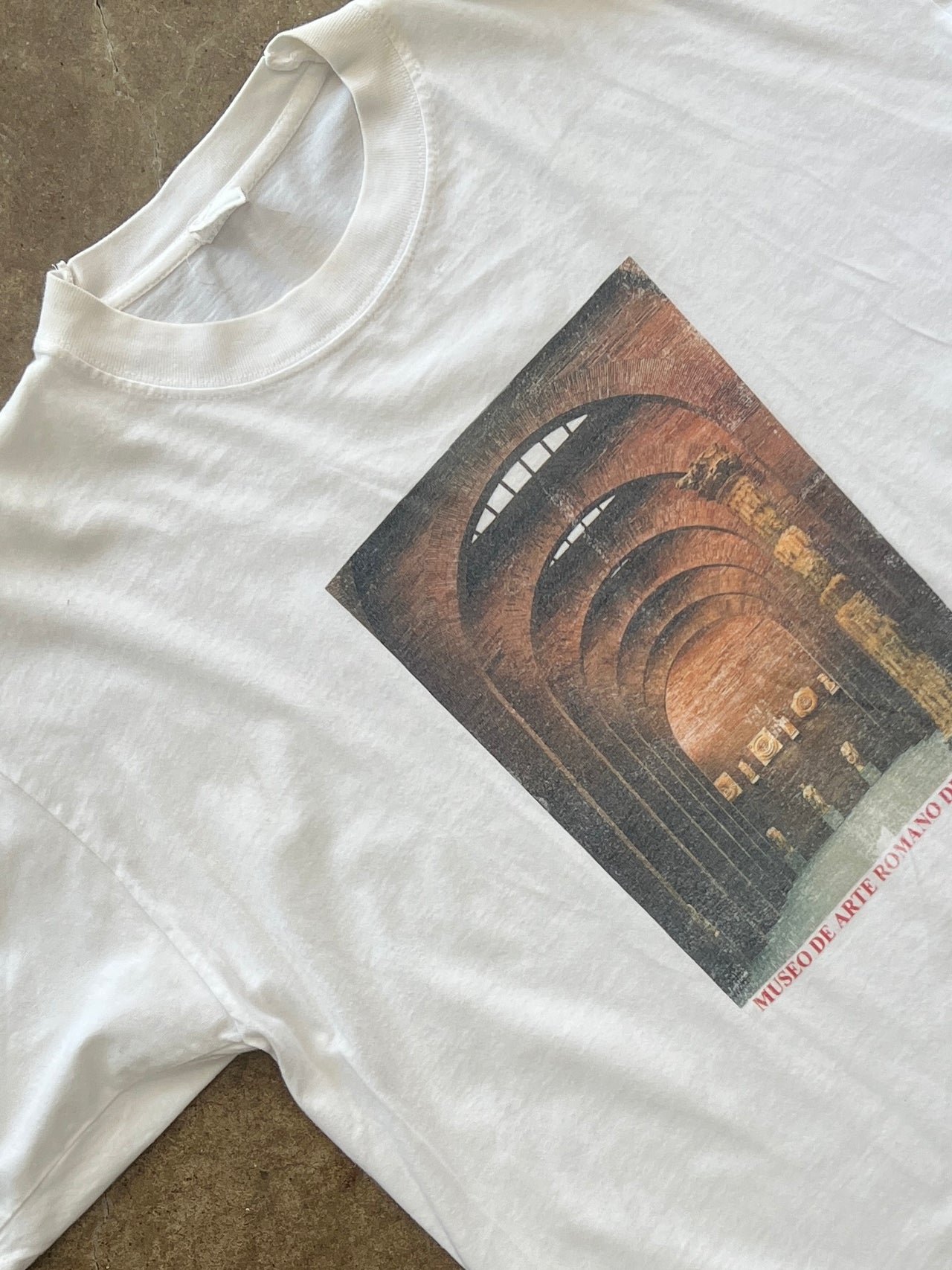 2000s Roman Art Measuem Vacation Tourist Tee