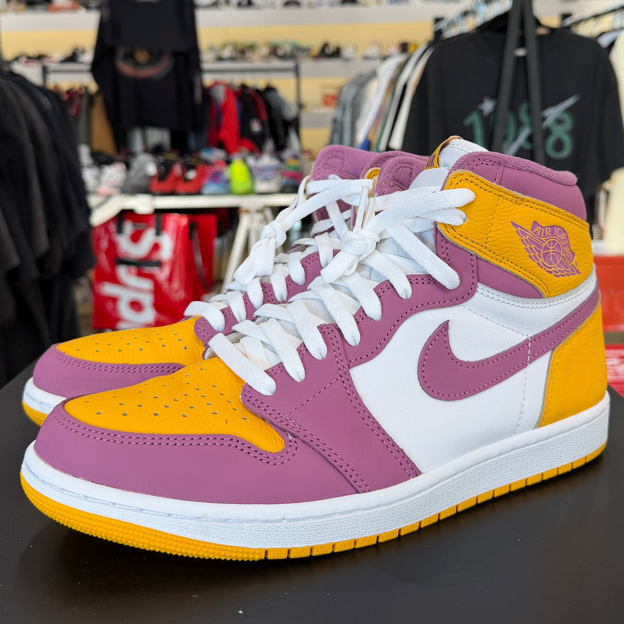 Air Jordan 1 Brotherhood (2022)