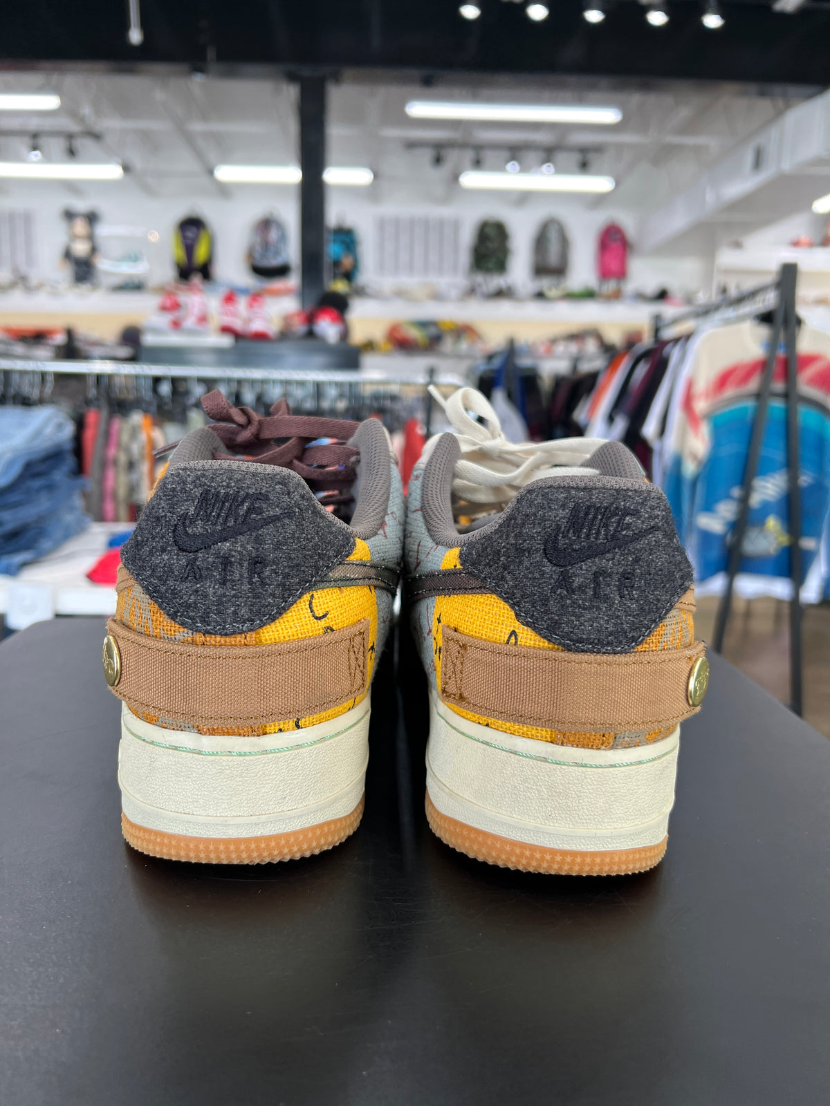 Travis Scott x Air Force 1 Cactus Jack (10.5)