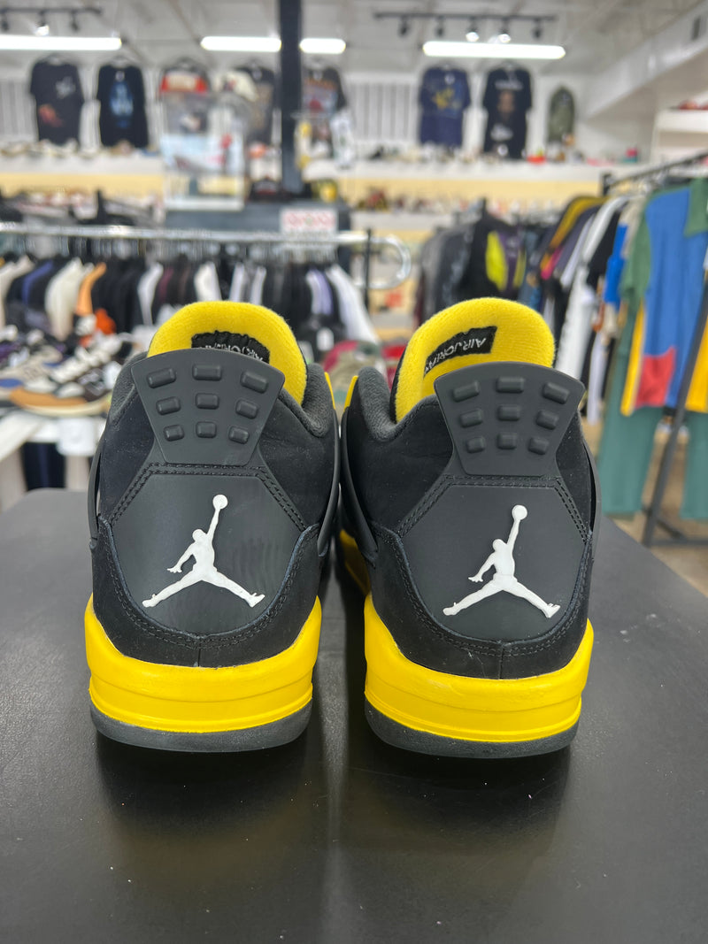 Air Jordan 4 Thunder (2023)