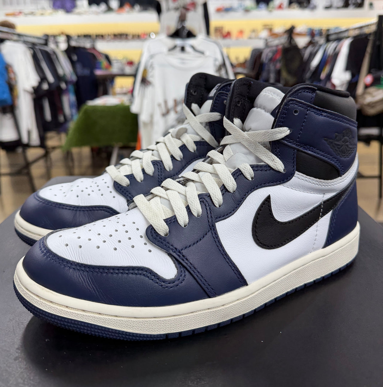 Air Jordan 1 Midnight Navy (2024)