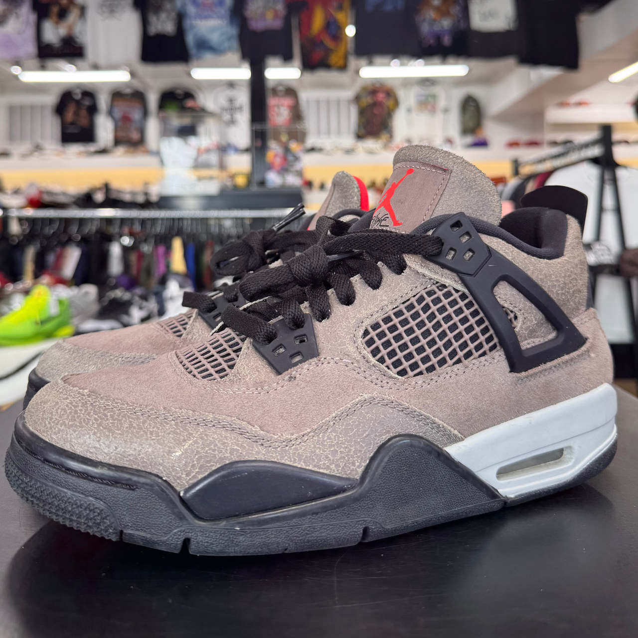 Air Jordan 4 Taupe Haze (2021)
