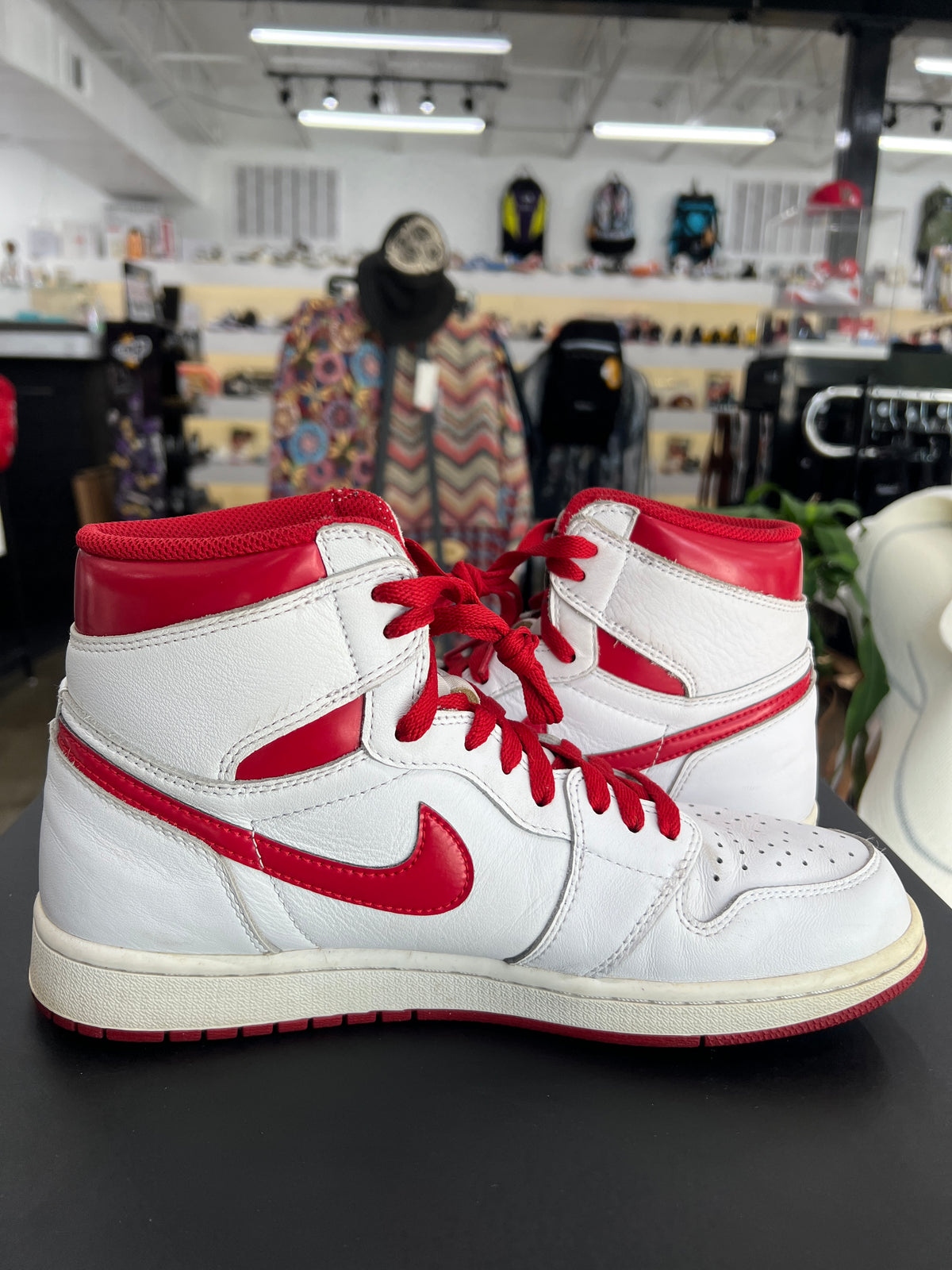 Air Jordan 1 Metallic Red