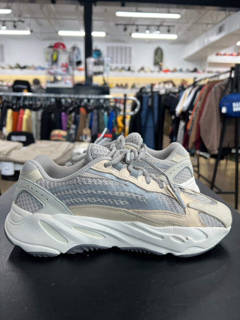 Adidas Yeezy 700 V2 Cream