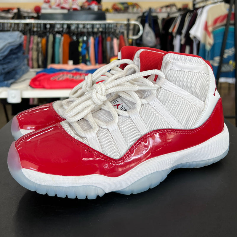 Air Jordan 11 Cherry Sz. 7Y (2022)