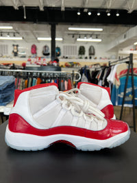 Air Jordan 11 Cherry Sz. 7Y (2022)